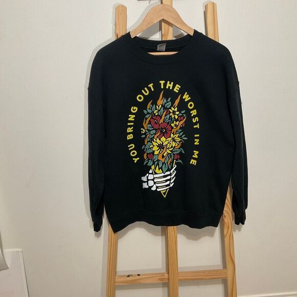Gildan Sweaters - Black crewneck graphic sweater “you bring the worst out of me” size large